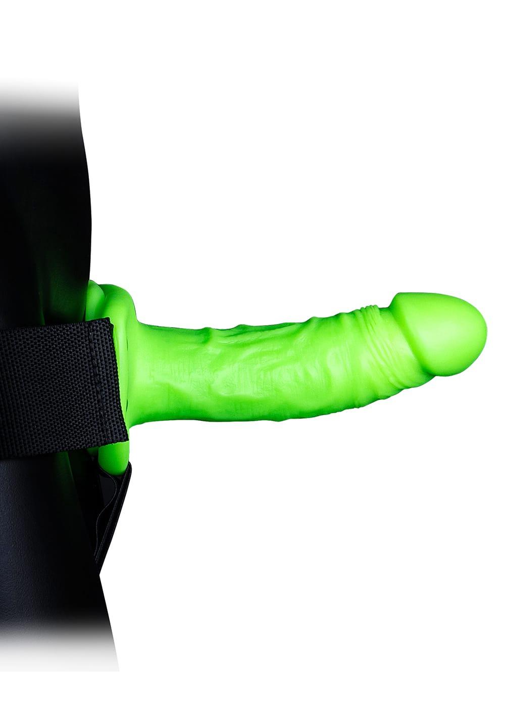 Ouch! Glow In The Dark Realistic 7” Strap-On | Strap Ons For Her Toys Black